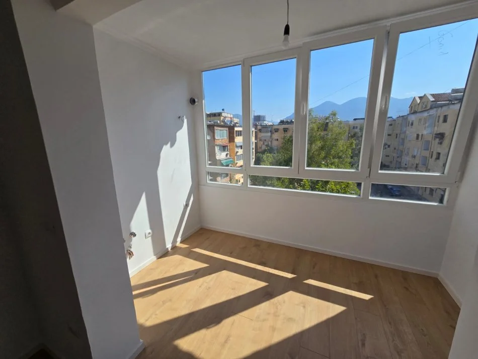 Tirane, shitet garsonier Kati 5, 28 m² 68.000 € (Don Bosko)