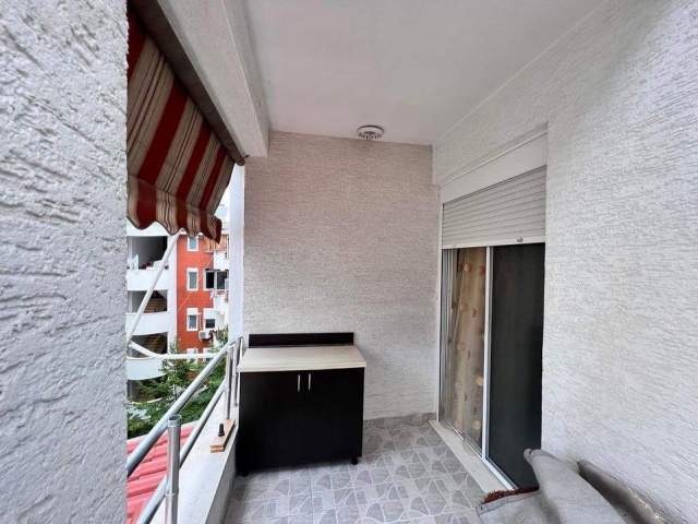 Tirane, jepet me qera apartament 1+1+BLK Kati 3, 61 m² 390 Euro (Rruga Rrapo Hekali)
