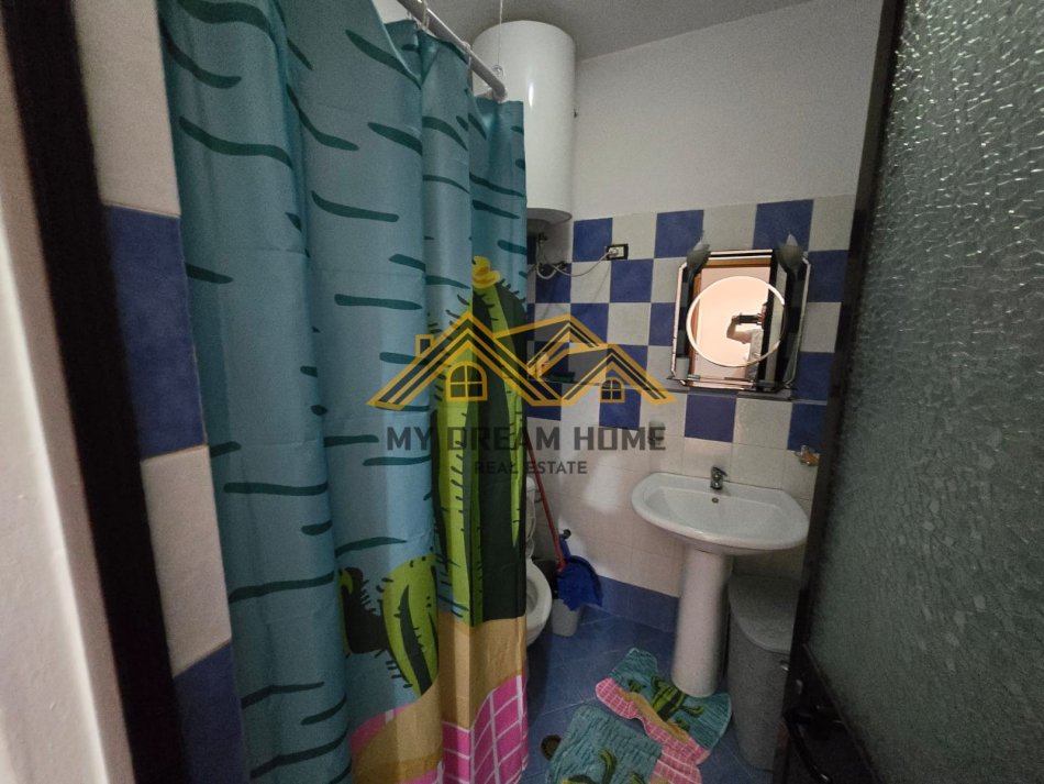 Durres, jepet me qera 1+1 Kati 2, 60 m² 350 € 