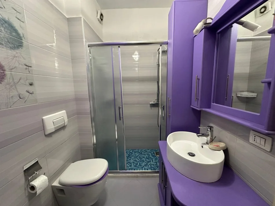 Tirane, jepet me qera apartament , 95 m² 550 € (RRUG ASIM VOKSHI)