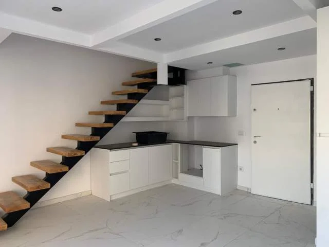 Sarande, shitet apartament duplex 2+1+BLK Kati 4, 104 m² 170.000 Euro (Rruga "Mitat Hoxha" ne Sarande)