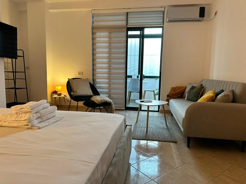 Tirane, jepet me qera apartament 1+1 Kati 1, 37 m² 500€ (Rruga Ali Pashe Gucia, Tirane)