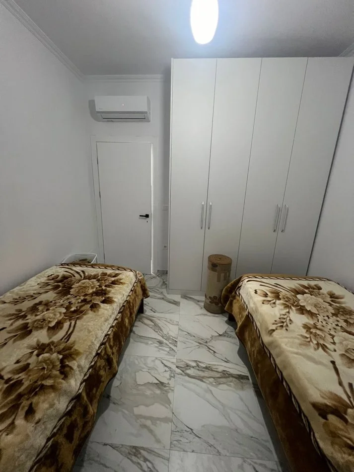 Tirane, jepet me qera apartament 2+1+Aneks+Ballkon Kati 6, 102 m² 750 € (Fusha e Aviacionit)