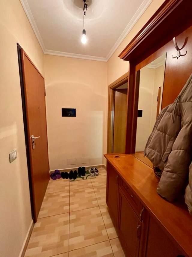 Tirane, shitet apartament 1+1+BLK Kati 4, 66 m² 110.000 Euro (Prokuroria e Tiranes)