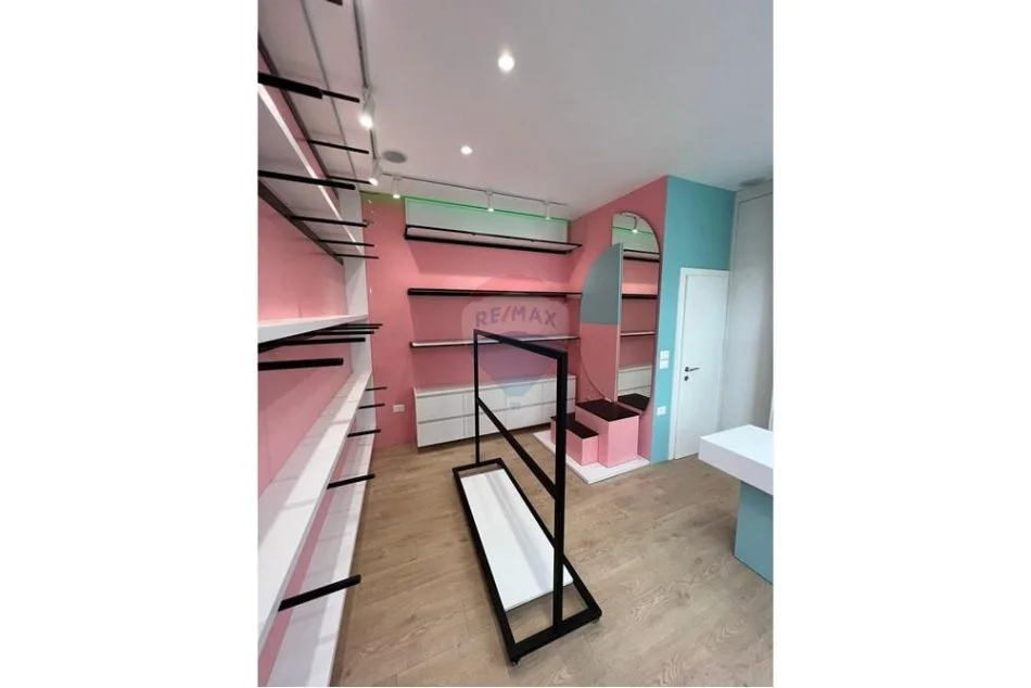 Tirane, shitet dyqan Kati 0, 25 m² 48.000 € (Rruga e Thesarit, Fresk, Tiranë(ID: 530551001-287)