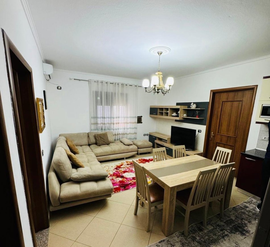 Tirane, jepet me qera apartament 2+1 Kati 2, 90 m² 500 € (Don Bosko)