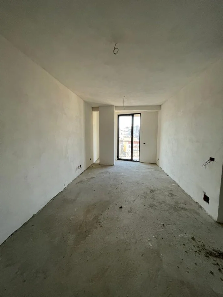 Tirane, shitet apartament 1+1+Ballkon Kati 5, 74 m² 164000 € (Rezidenca Mine Peza)