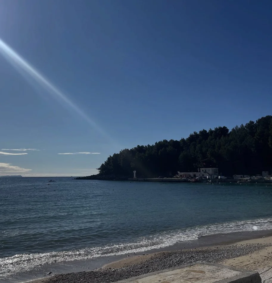 Himare, shitet apartament 1+1+Ballkon Kati 2, 155.000 € (Himare)