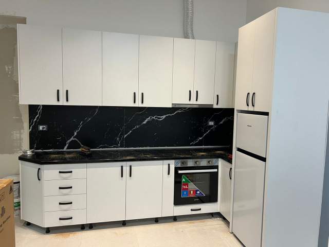 Tirane, jepet me qera apartament 1+1 Kati 0, 61 m² 400 Euro (Rruga e Thesarit)