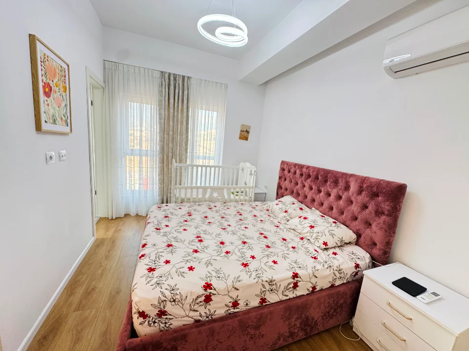 Tirane, jepet me qera apartament 3+1+Ballkon Kati 4, 105 m² 650 € (Rruga Pasho Hysa)