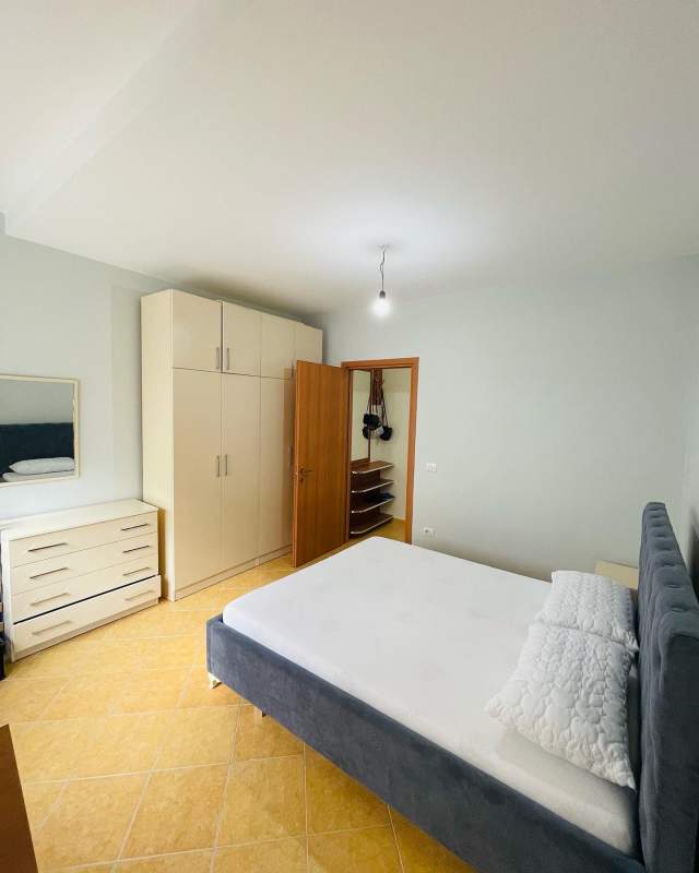 Durres, jepet me qera 1+1+A+BLK Kati 1, 65 m² 350 Euro
