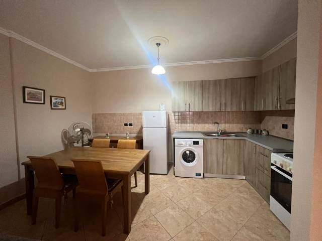 Tirane, jepet me qera apartament 1+1+BLK Kati 9, 70 m² 500 Euro (rruga Sami Frasheri)