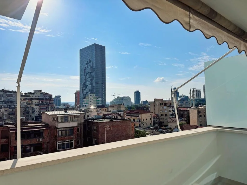 Tirane, jepet me qera apartament 1+1 Kati 6, 65 m² 650 € (Shkolla e Baletit)