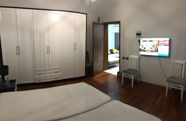 Tirane, jepet me qera Vile 1+1 Kati 2, 50 m² 420 Euro (Kristaq Capo)