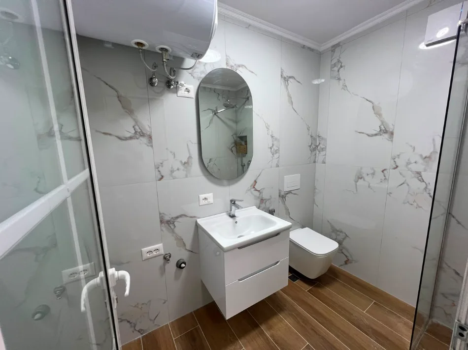 Tirane, shitet apartament 1+1 Kati 4, 34 m² 94.000 € (Xhenfize keko)