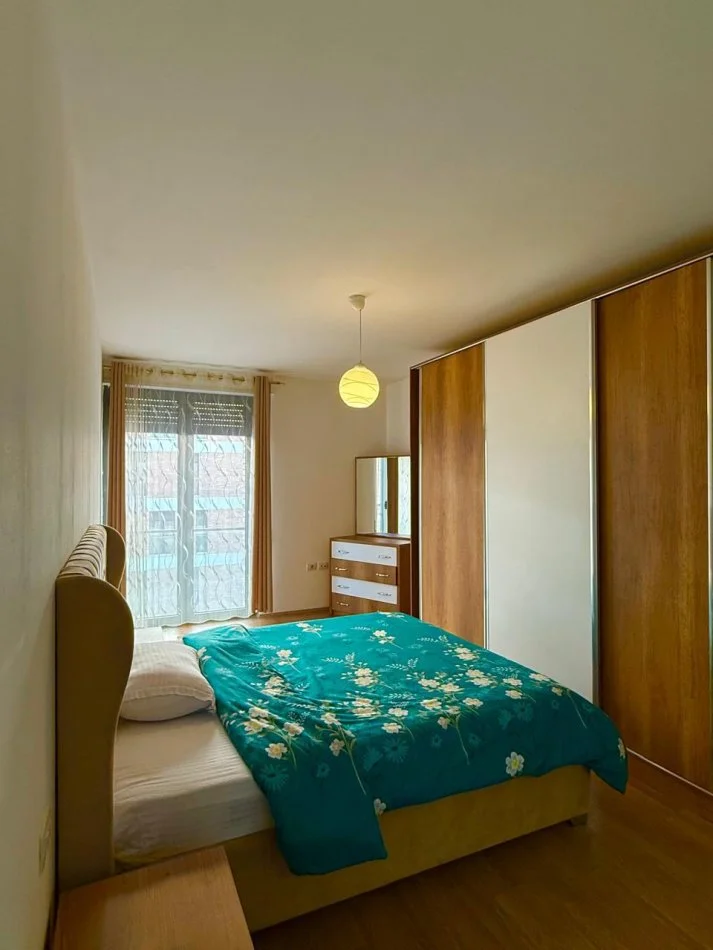 Tirane, jepet me qera apartament 2+1+Ballkon Kati 4, 96 m² 750 € (Don BOSKO)