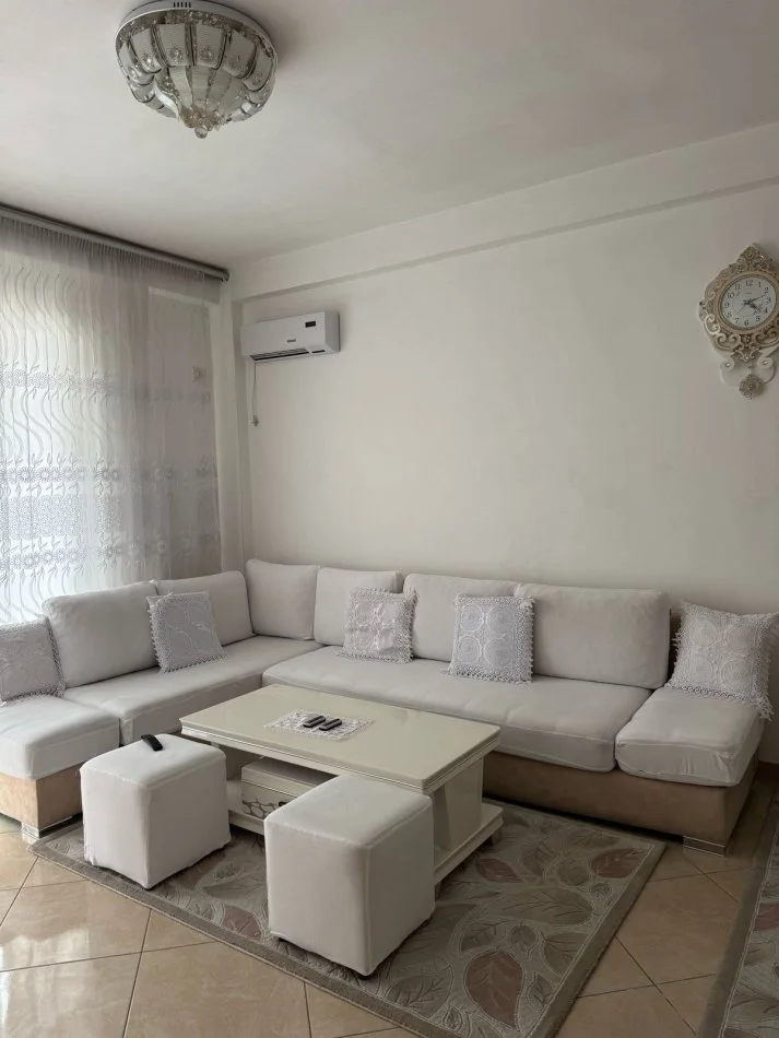 Tirane, jepet me qera apartament 2+1+Ballkon Kati 5, 100 m² 500 € (Rruga teodor keko)
