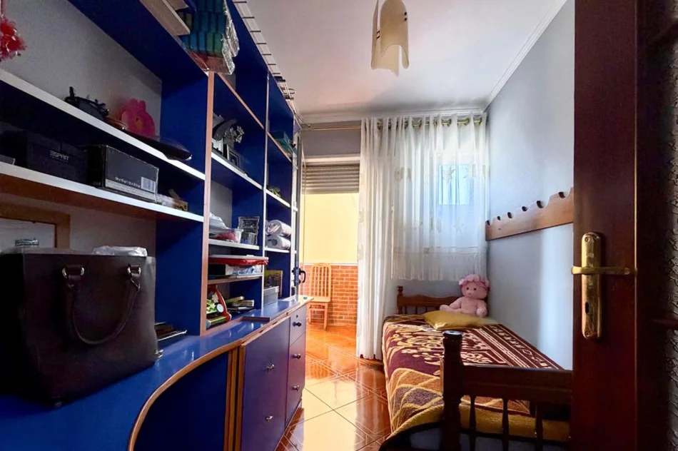 Shqiperi, shitet apartament 2+1+Ballkon Kati 7, 75 m² 220.000 € (Rruga medar shtylla)