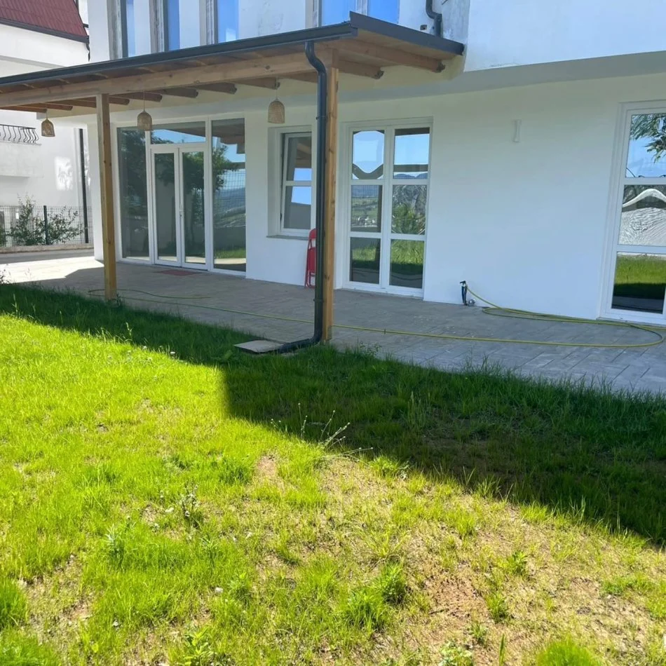 Tirane, shitet apartament 3+1+Ballkon , 140 m² 199.000 € (Dajt)