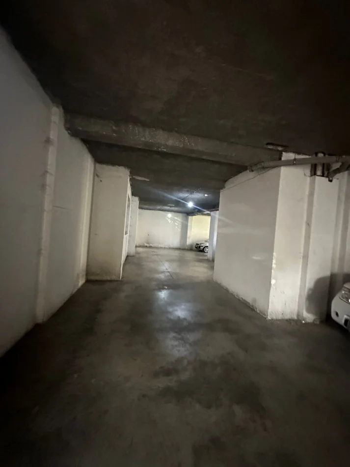 Tirane, jepet me qera ambjent biznesi Kati -1, 332 m² 1.300 € (Kodra e Diellit)