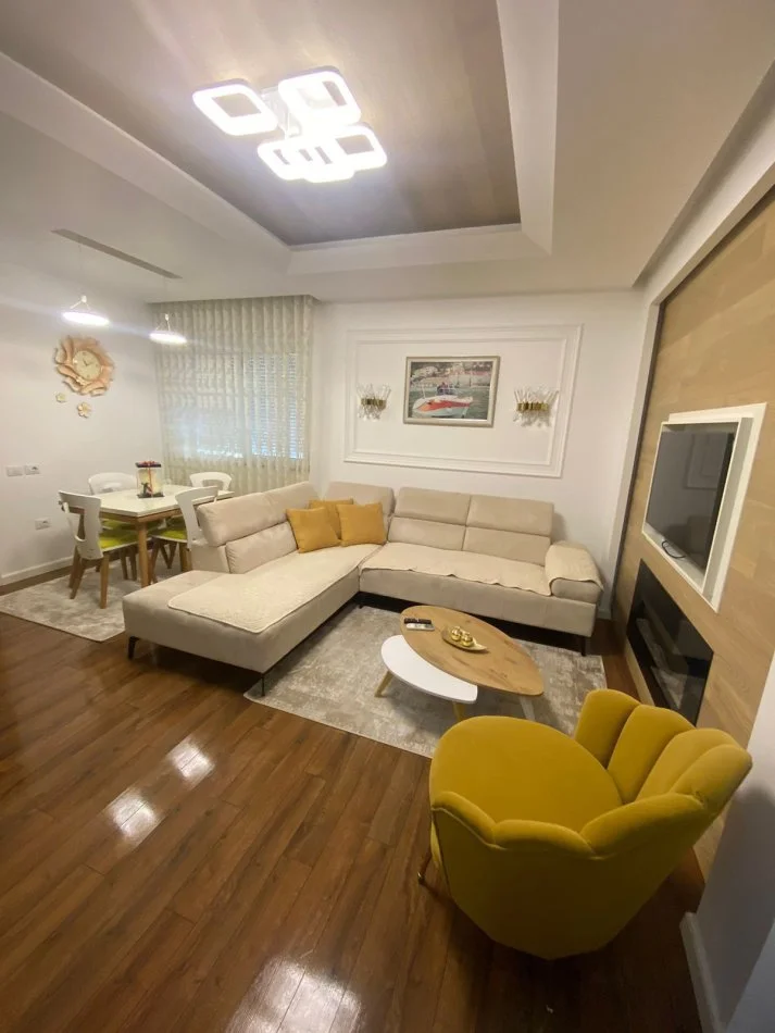 Tirane, shitet apartament 2+1+Ballkon Kati 4, 93 m² 215.000 € (Liqeni i Thate, AZ Construction)