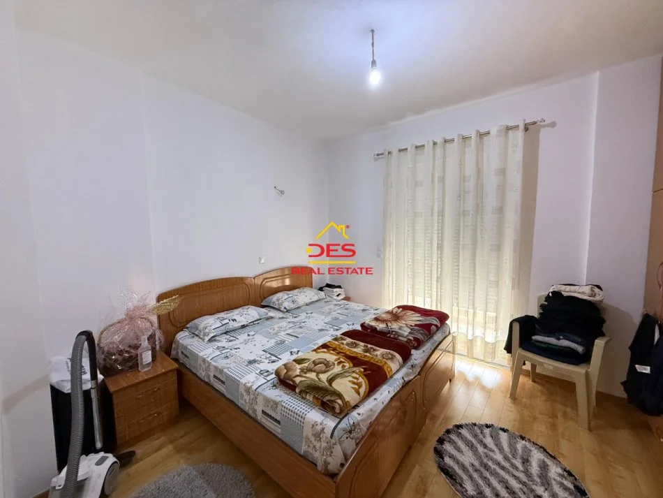 Vlore, shitet apartament 2+1+Ballkon Kati 2, 102 m² (Rruga Petro Marko)