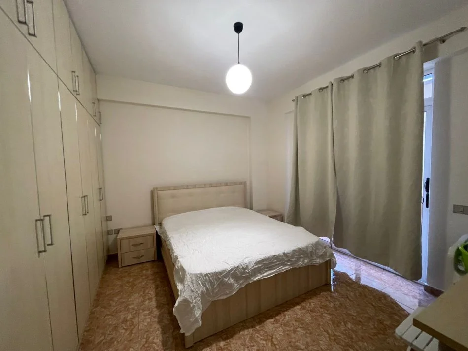 jepet me qera apartament 2+1 tek ura e nisherakut 600 €