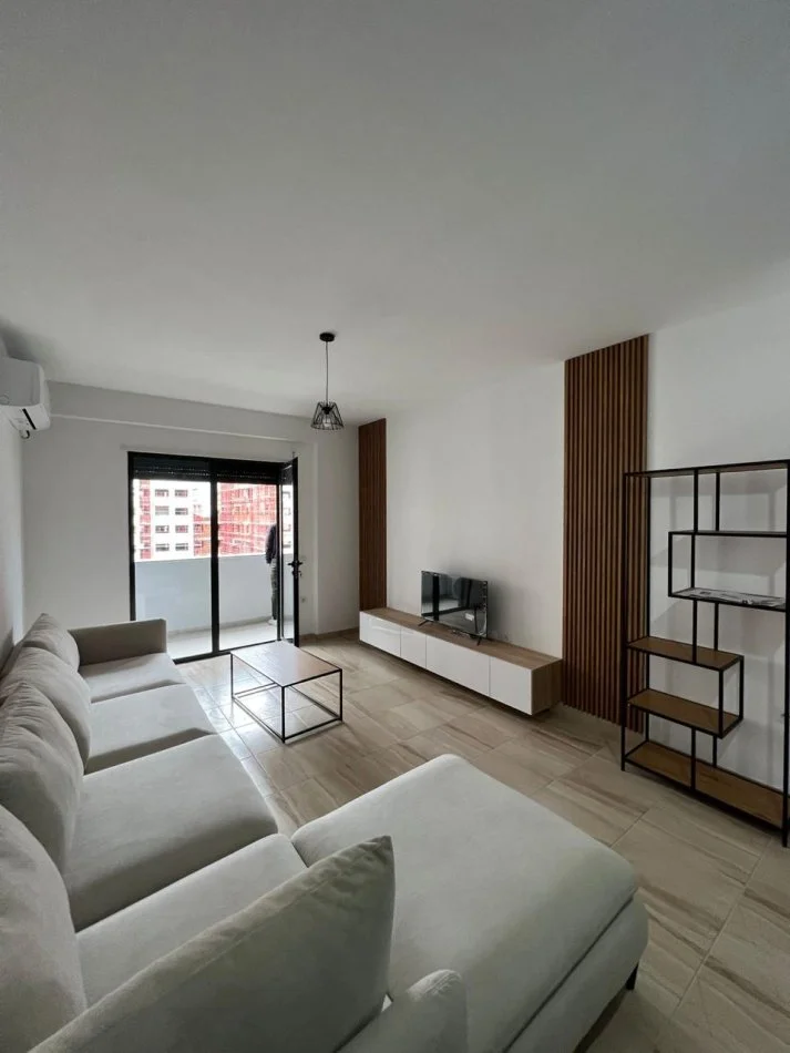 Tirane, jepet me qera apartament 1+1+Ballkon Kati 6, 80 m² 400 € (Oasis Residence)