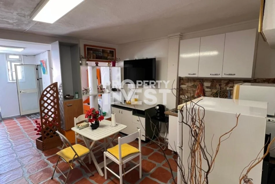 Tirane, jepet me qera 1+1 Kati 0, 40 m² 400 € (Vaso Pasha)