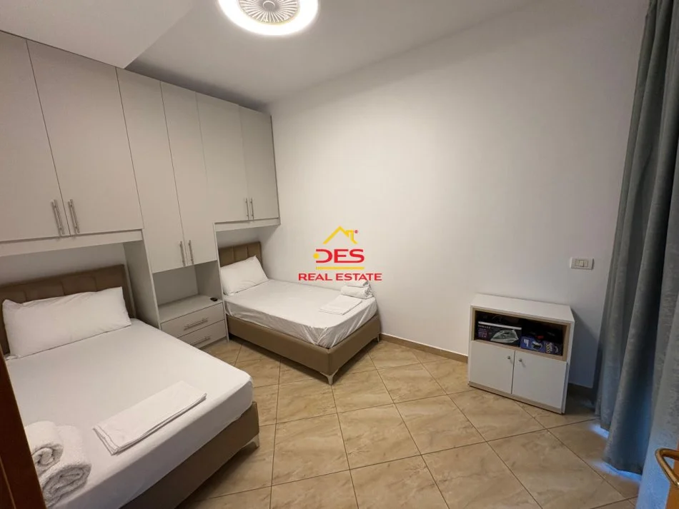 Vlore, jepet me qera apartament 2+1+Ballkon Kati 5, 90 m² 400 € (Rruga Gjergj Arianiti)