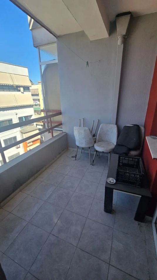 Tirane, jepet me qera apartament 1+1+Ballkon Kati 7, 70 m² 380 € (Rruga Besim Alla Misto Mame)