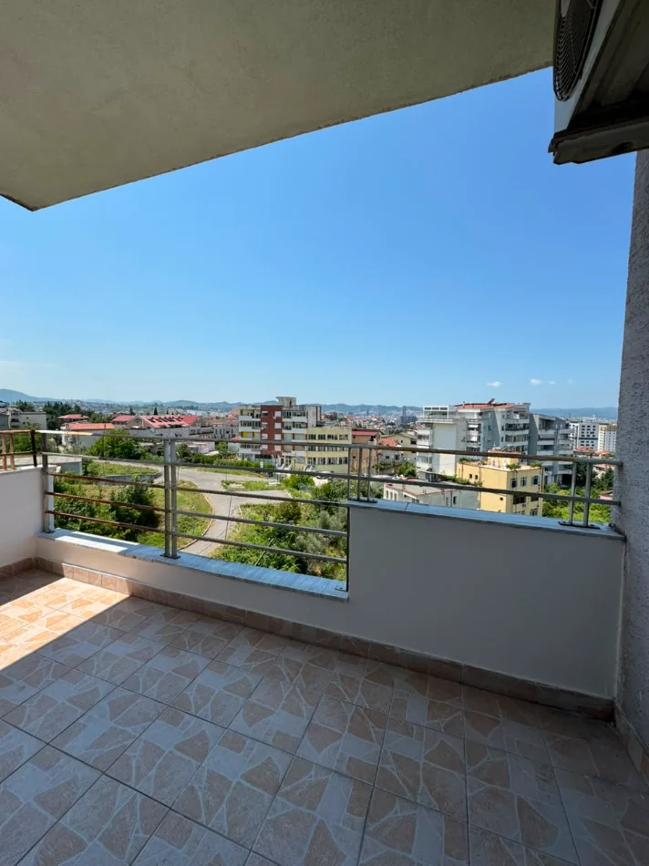 Tirane, shitet apartament 2+1+Ballkon Kati 7, 114 m² 155.000 €