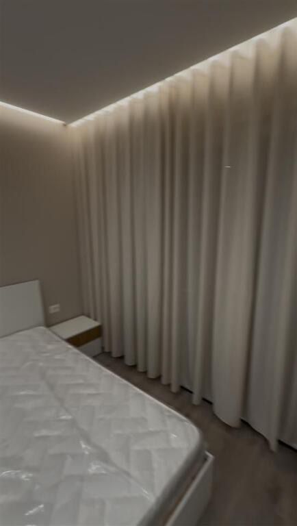 Tirane, jepet me qera apartament 1+1 Kati 6, 67 m² 650 € (Rr. Jordan Misja)