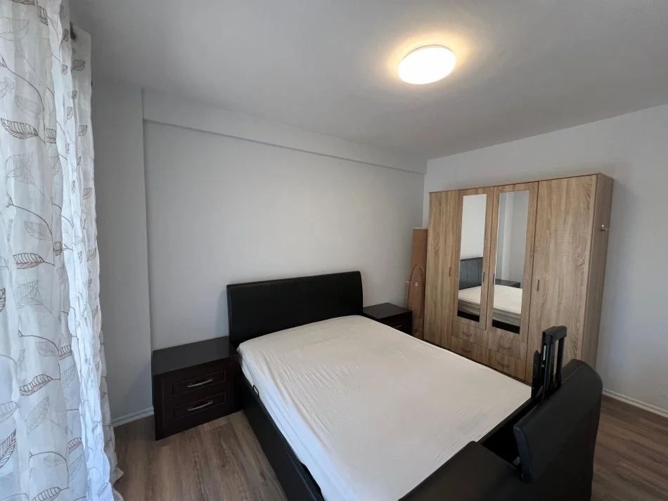 Tirane, jepet me qera apartament 2+1+Ballkon , 100 m² 850 €