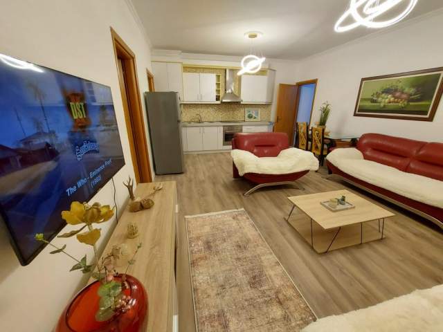Tirane, jepet me qera apartament 2+1 Kati 4, 80 m² 600 Euro (Rruga Haxhi Dalliu)