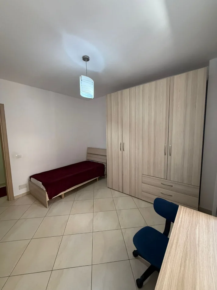 Tirane, jepet me qera apartament 2+1 Kati 3, 113 m² 750 € (Ura Tabakeve)