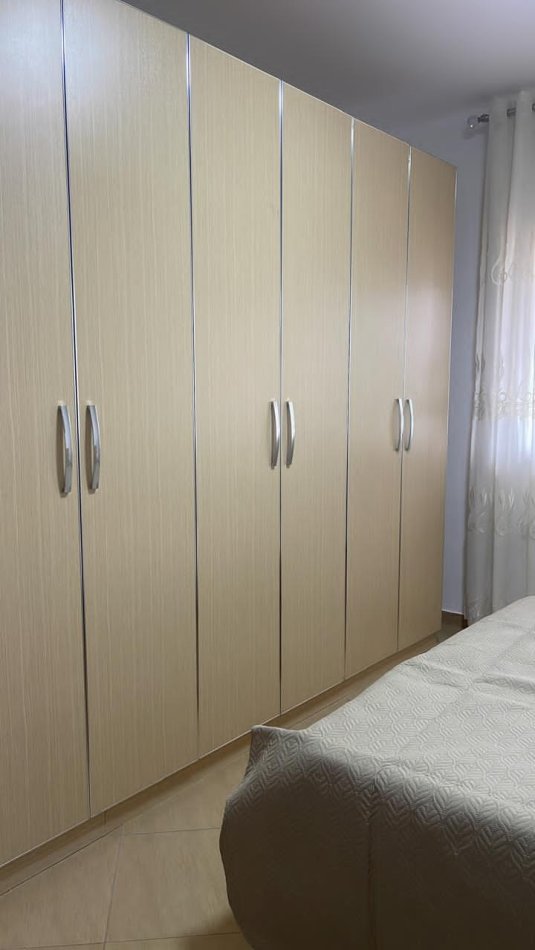 Tirane, jepet me qera apartament 1+1 Kati 6, 85 m² 450 € 