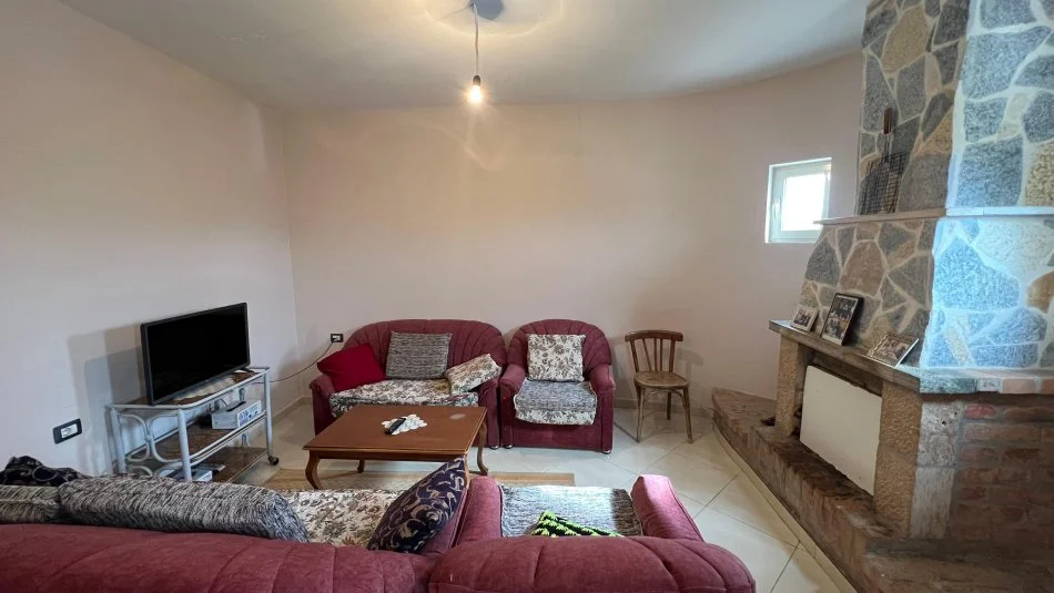 Tirane, jepet me qera shtepi 2+1+Ballkon Kati 0, 100 m² 350 € (Baldushk) OPP52024