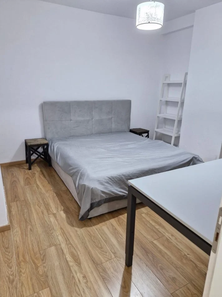 Tirane, jepet me qera 2+1 , 90 m² 600 € (Rruga Elbasanit)