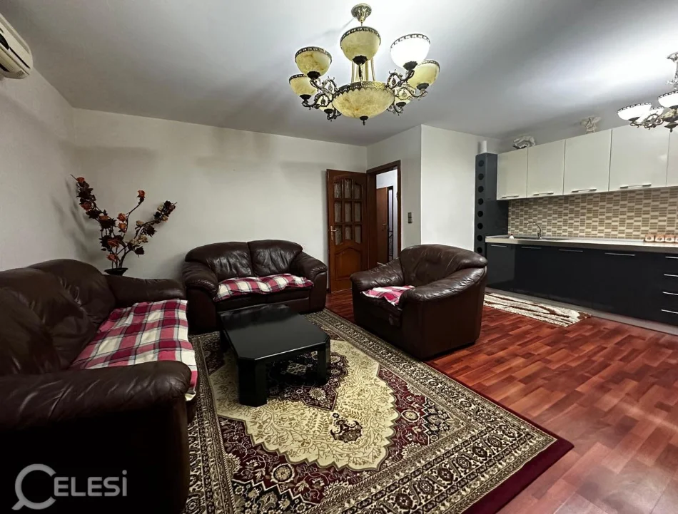 Tirane, jepet me qera apartament 2+1+Ballkon Kati 5, 100 m² 550 € (Rruga fortuzi)