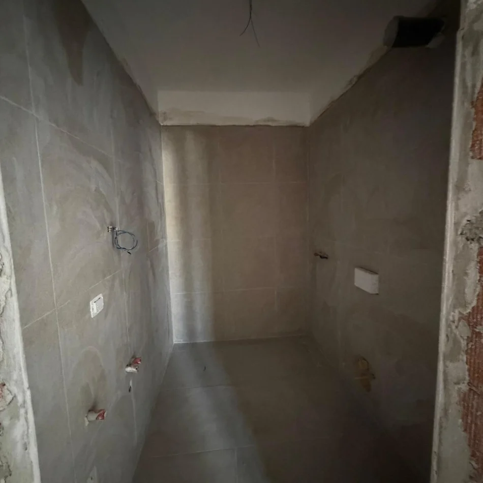 Tirane, shitet apartament 1+1 Kati 3, 71 m² 180.000 € (Corner Residence , Arlis)