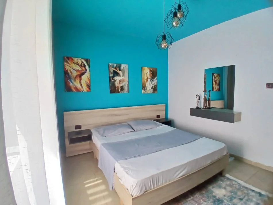 Tirane, jepet me qera apartament 1+1+Ballkon Kati 2, 74 m² 650 € 