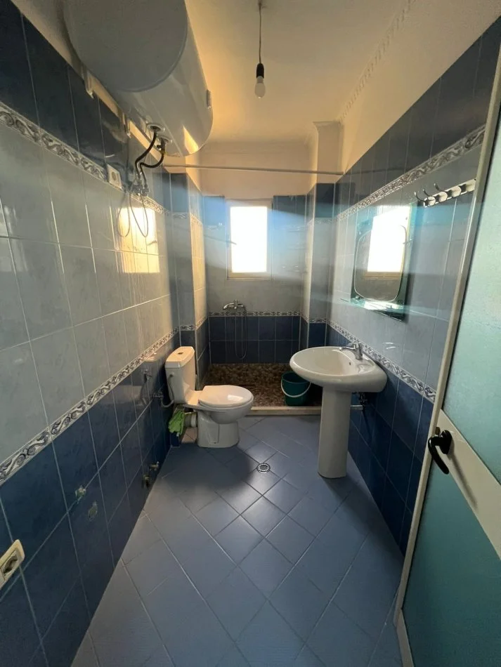 Tirane, shitet apartament 1+1 Kati 3, 53 m² 75.000 € (Fresku)