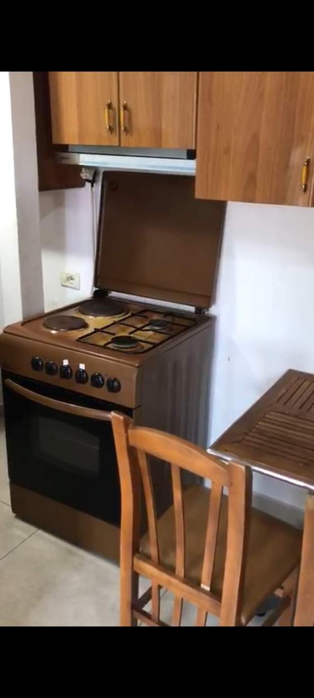 Tirane, jepet me qera apartament 1+1 Kati 2, 40 m² 25.000 Leke (ARTAN LENJA)