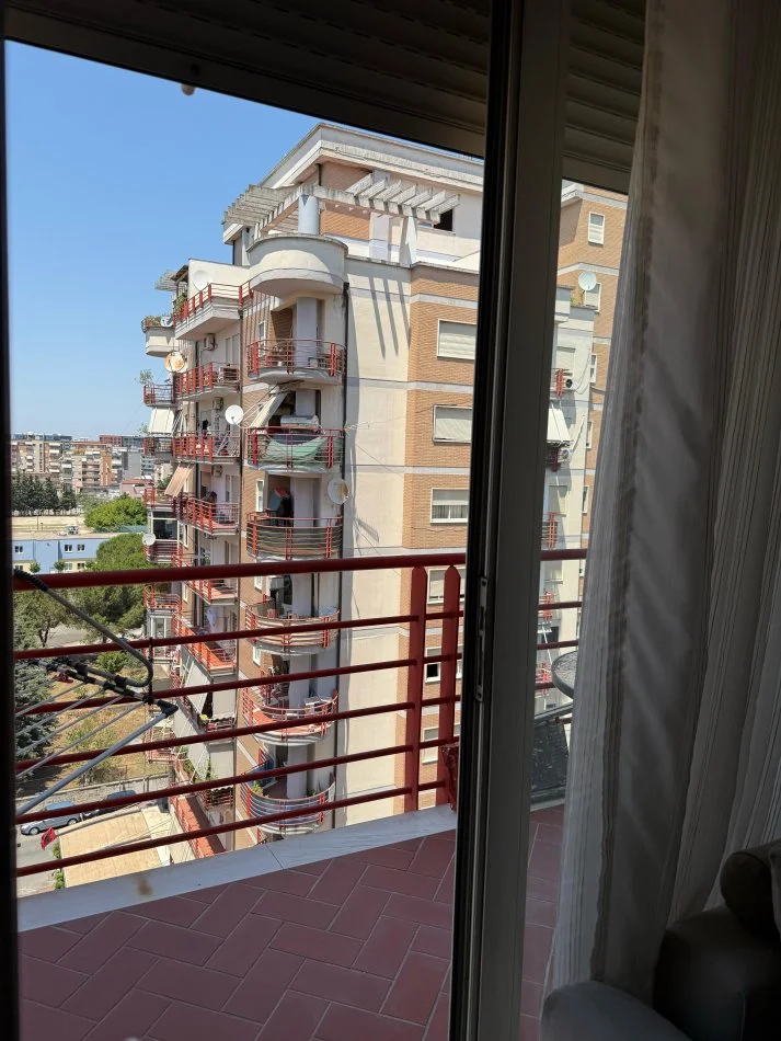 Tirane, jepet me qera apartament 1+1+Ballkon Kati 8, 550 € (Vizion Plus, Don Bosko)