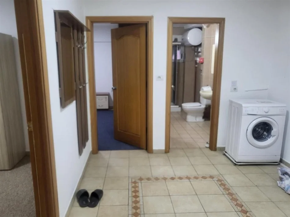 jepet me qera apartament 2+1+Ballkon Kati 4, 90 m² 600 € (9 kateshet)