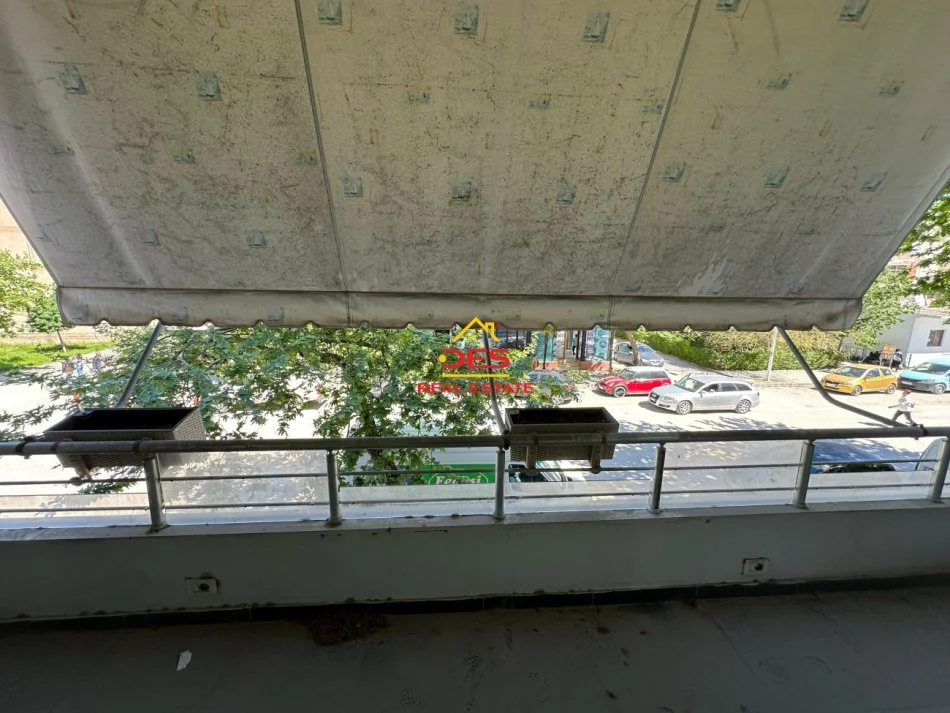 Vlore, shitet ambjent biznesi Kati 1, 70 m² (Rruga Mis Durhan)