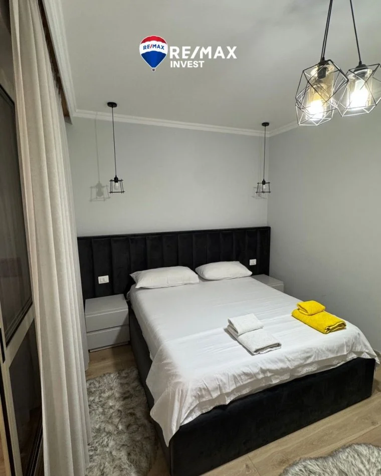 Tirane, jepet me qera apartament 1+1 , 850 €