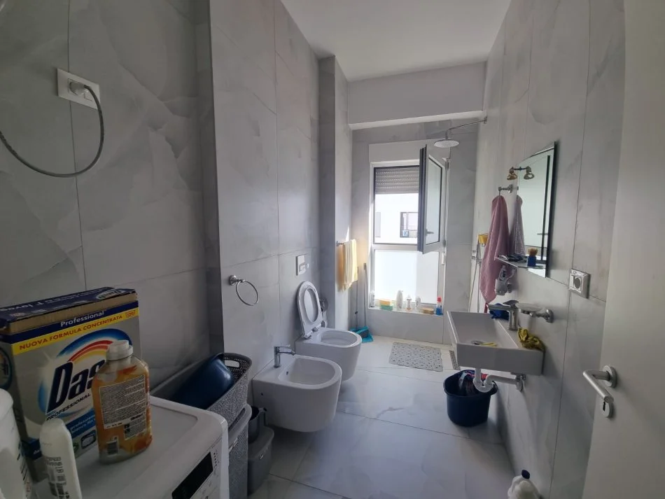 Tirane, shitet apartament 1+1+Ballkon Kati 6, 51 m² 80.000 € (Rruga Pasho Hysa)