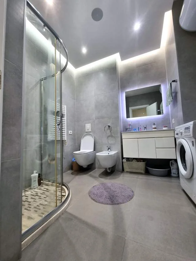 Tirane, shes apartament Ish Tregu Elektrik, Kompleksi Grand 2+1+A+BLK Kati 6, 94.6 m² 175.000 Euro